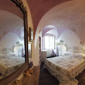 la-camera-dal-ponte.hotelitalianriviera.com/